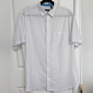 Van Heusen Button Down Short Sleeve Shirt - Large